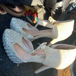 Had them for a long time wore them like twice, good condition.